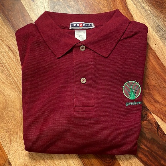NWT JERZEES BRAND MENS MAROON COLORED POLO SHIRT - Picture 1 of 2